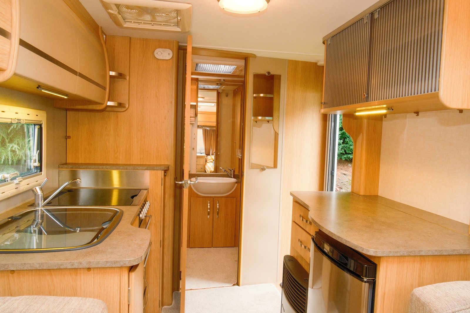 2 Berth Twin Caravan, photo 3
