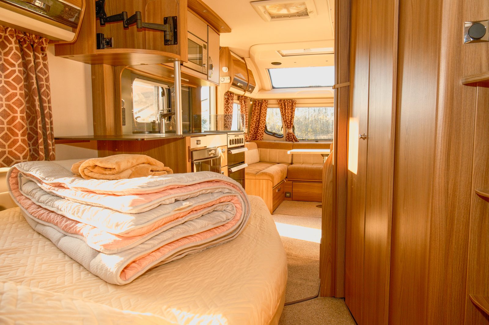 4 Berth Family Caravan, photo 3