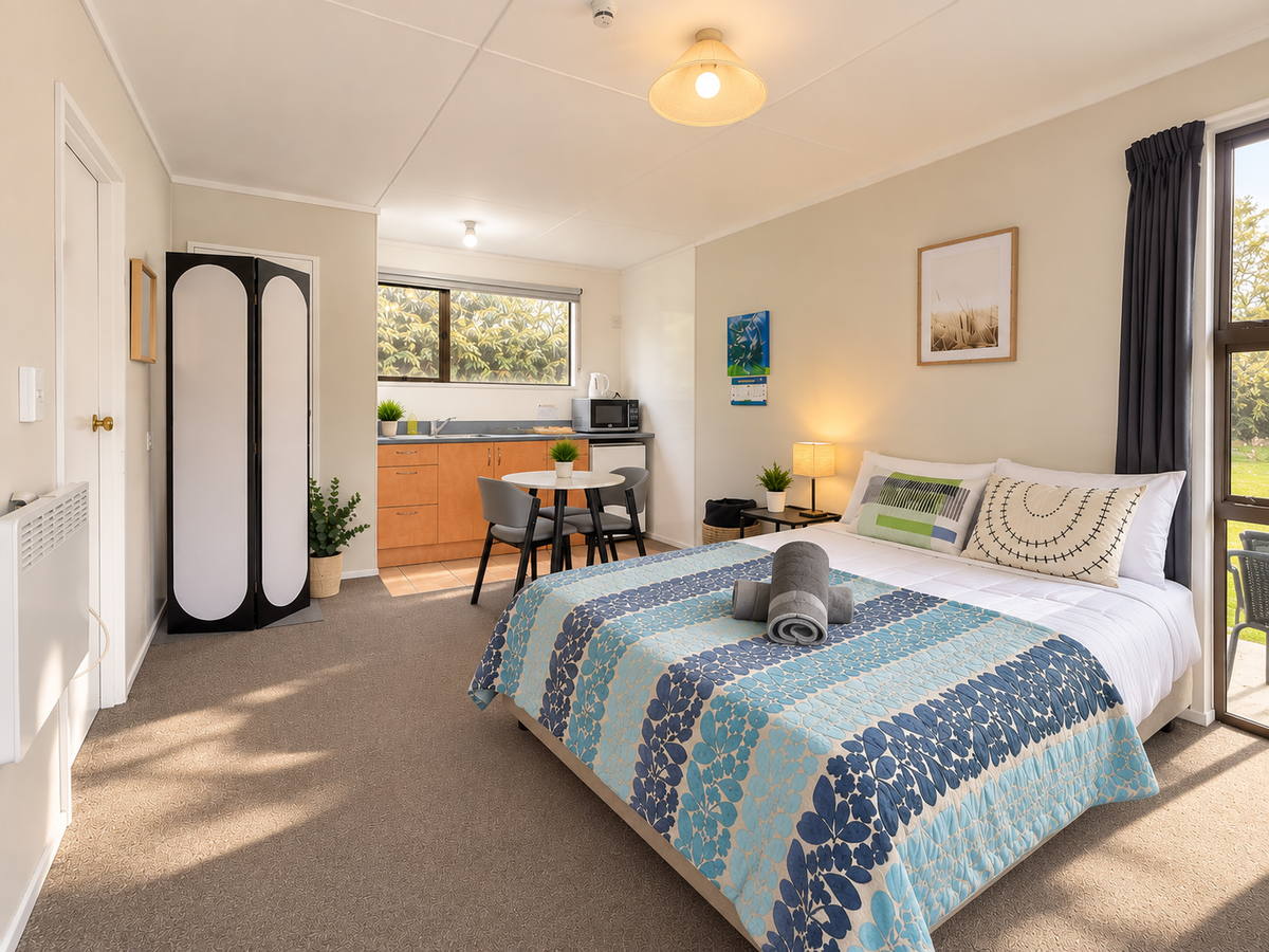 Maru Cabins at Sundale