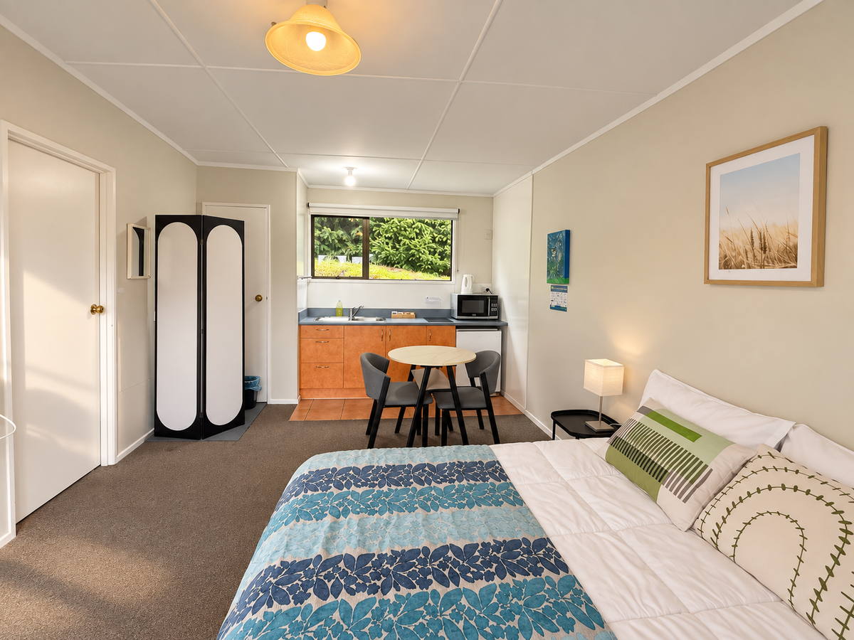 Maru Cabins gallery image 3