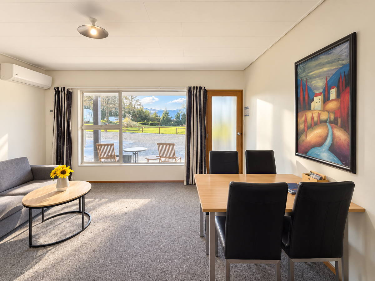 Mora Motels gallery image 2