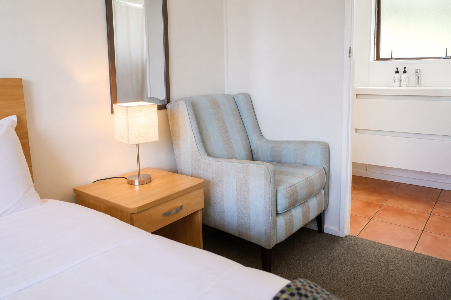 Queen Room with Ensuite, photo 4
