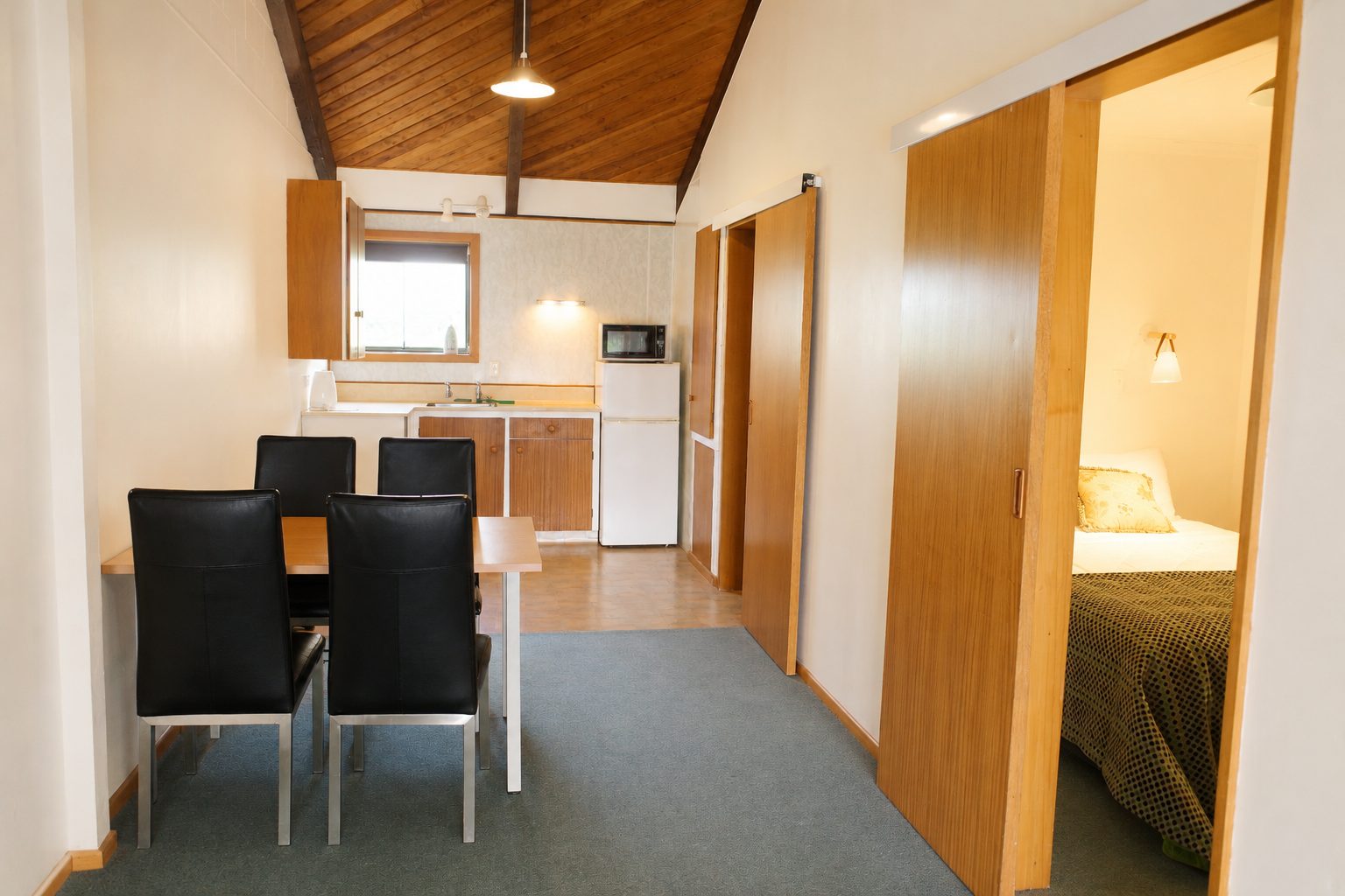 Two-Bedroom Standard Apartment, photo 2