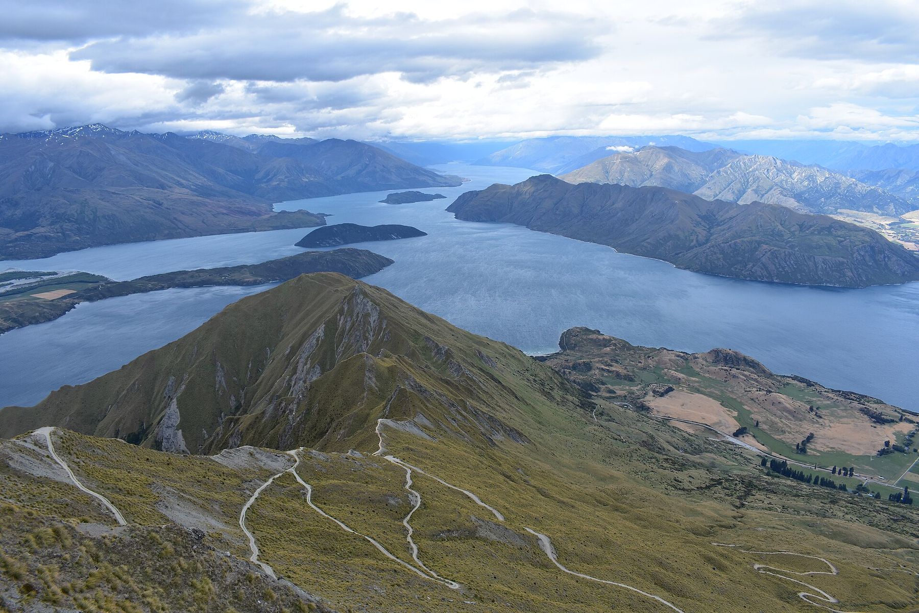 Roys Peak Track